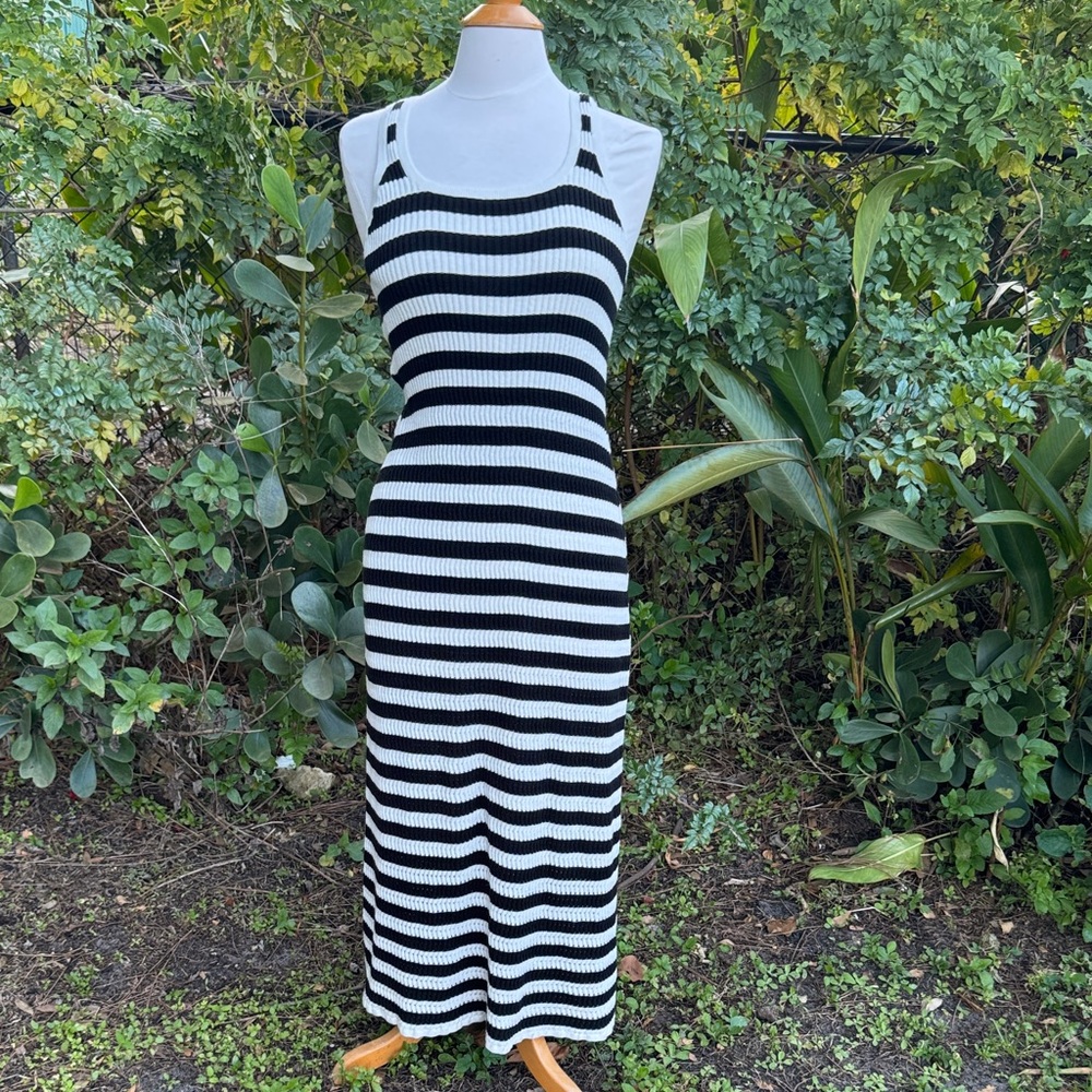 Everlane The Crochet Knit Tank Dress, size medium - Picture 4 of 10
